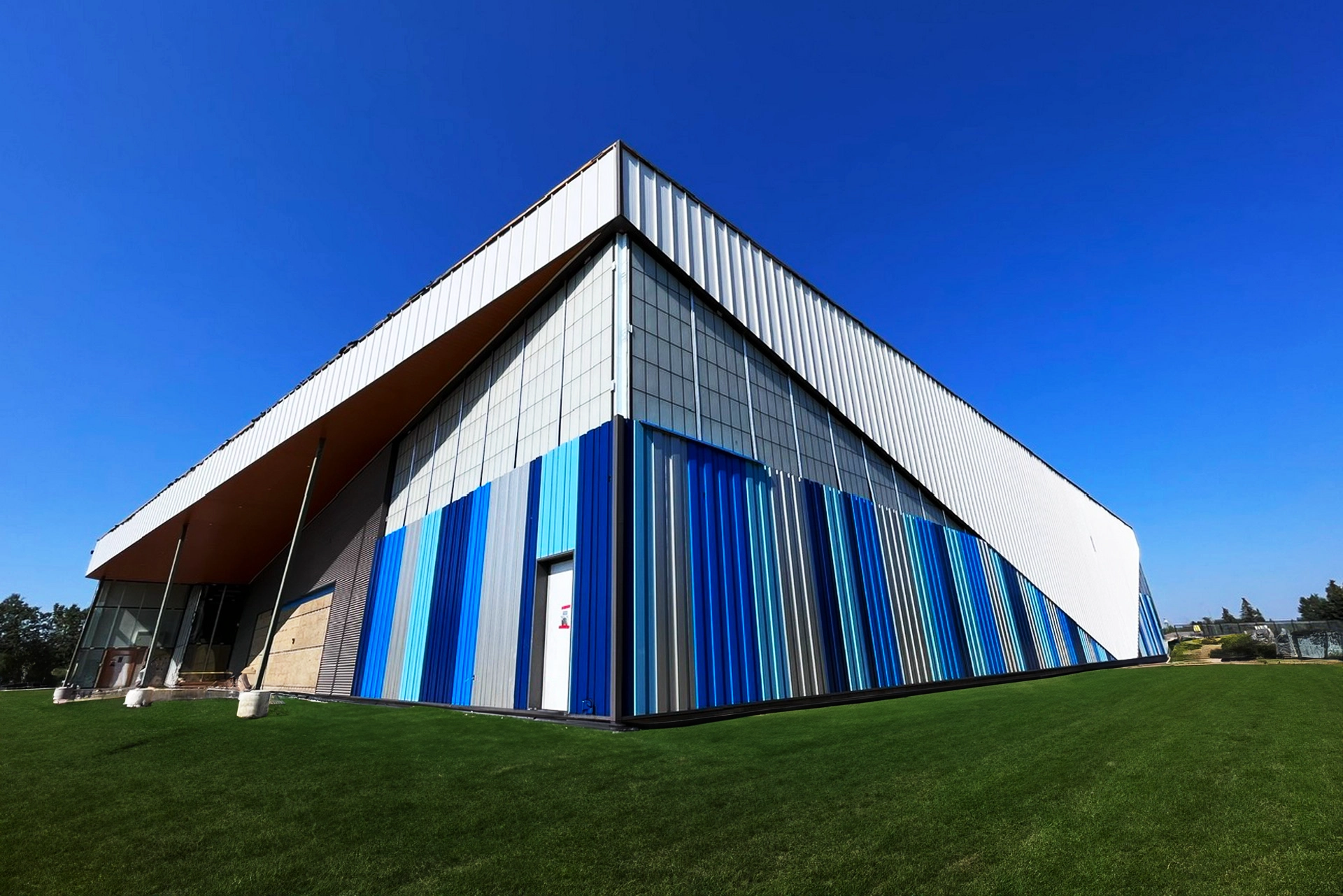 Ricochet Aquatic Centre ArmourRoof